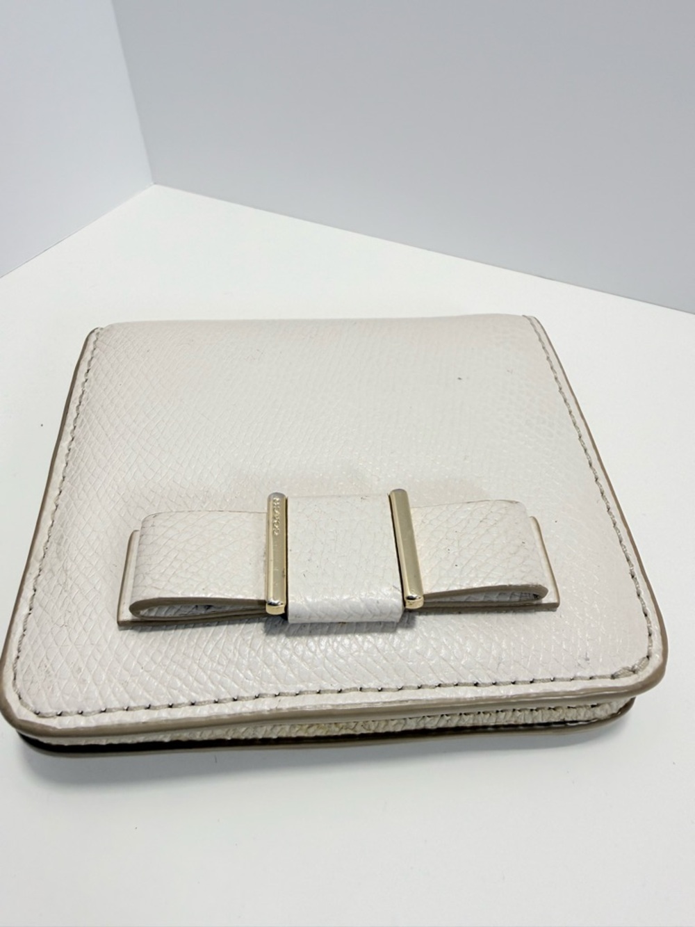 Coach White Leather Bow Compact Wallet